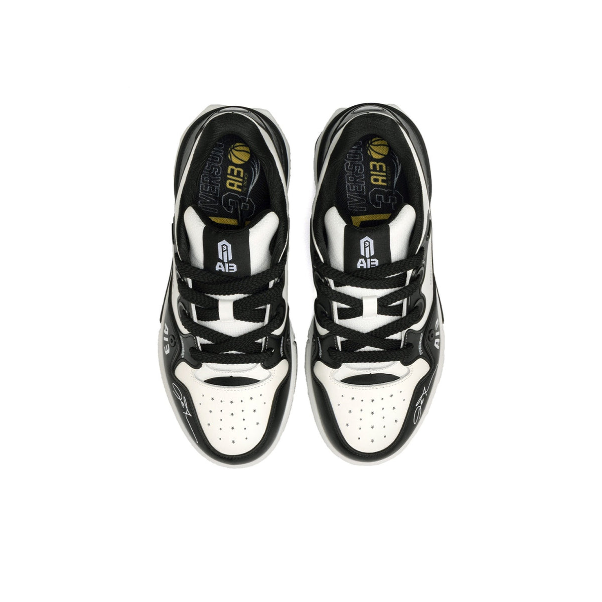 ONEMIX Unisex Retro Star & Polka Dot Low-Top Sneakers