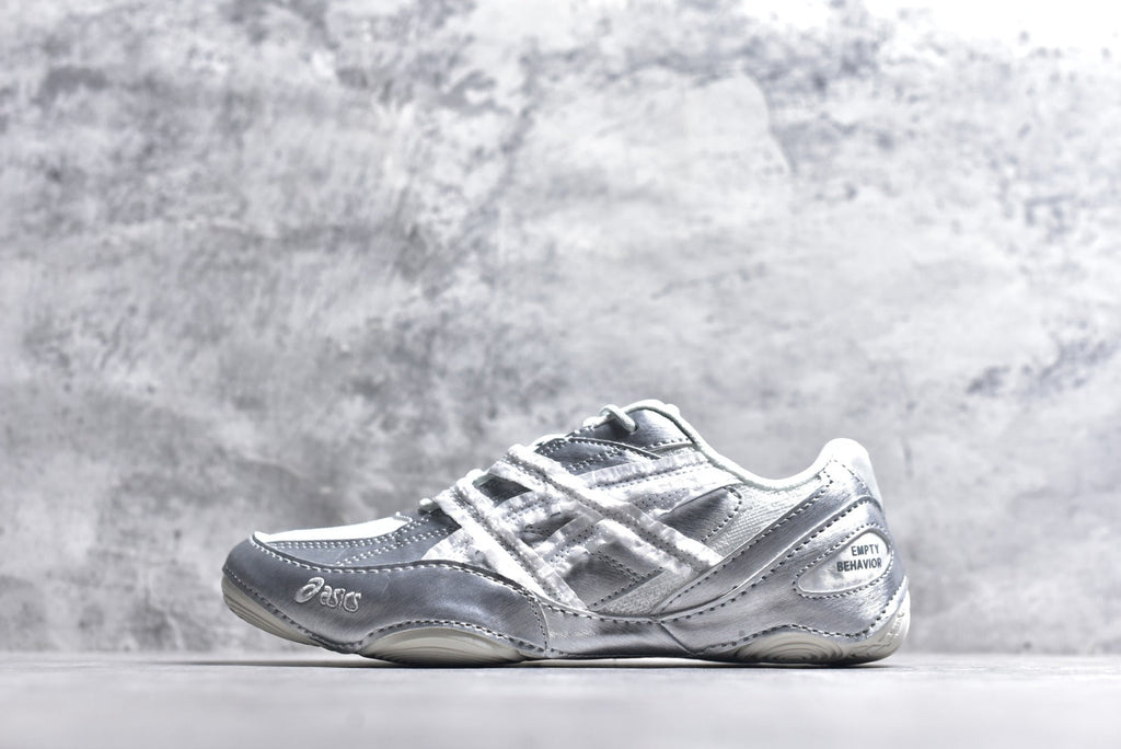 ASICS Hypersync Low-Top Sneaker – Breathable, Lightweight & Versatile | 1203A879-101