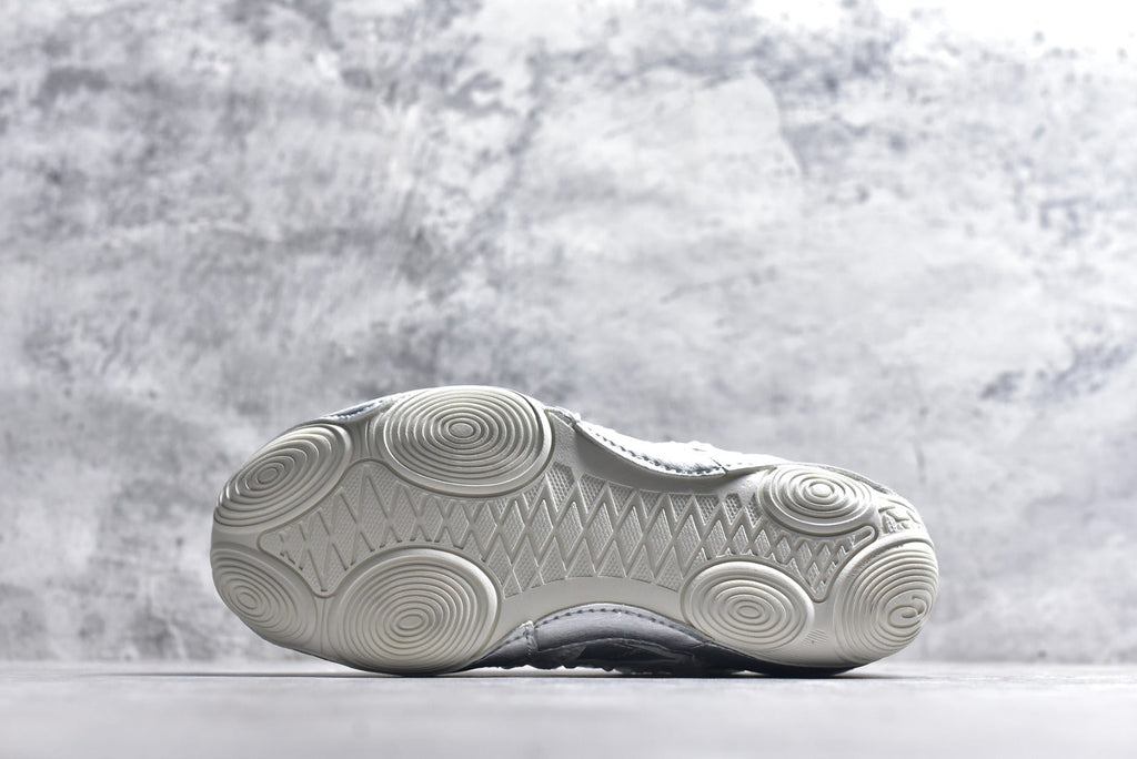 ASICS Hypersync Low-Top Sneaker – Breathable, Lightweight & Versatile | 1203A879-101