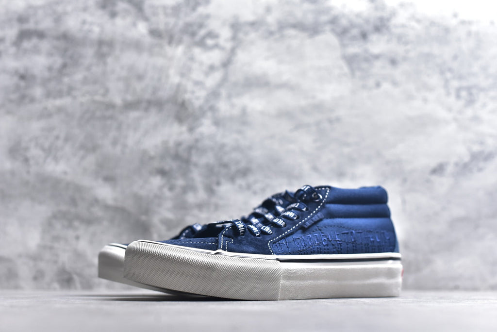 Vans Sk8-Mid Reissue | Navy Blue Embossed Leather | VN0A347UVGD