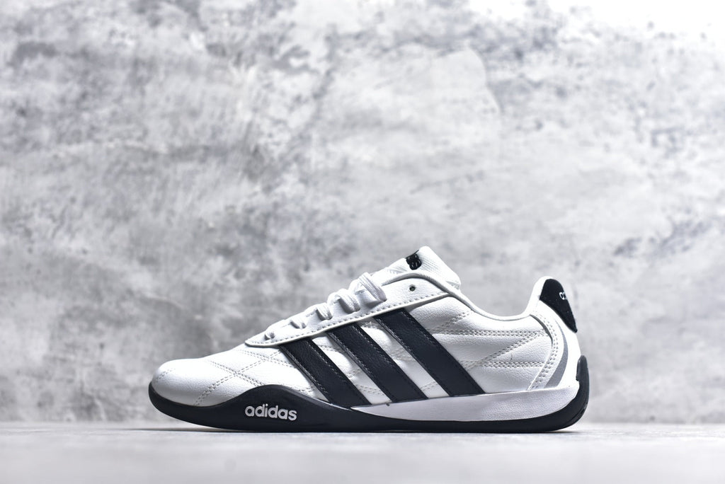 Adidas Adipista — Cloud White / Core Black / Black Gum