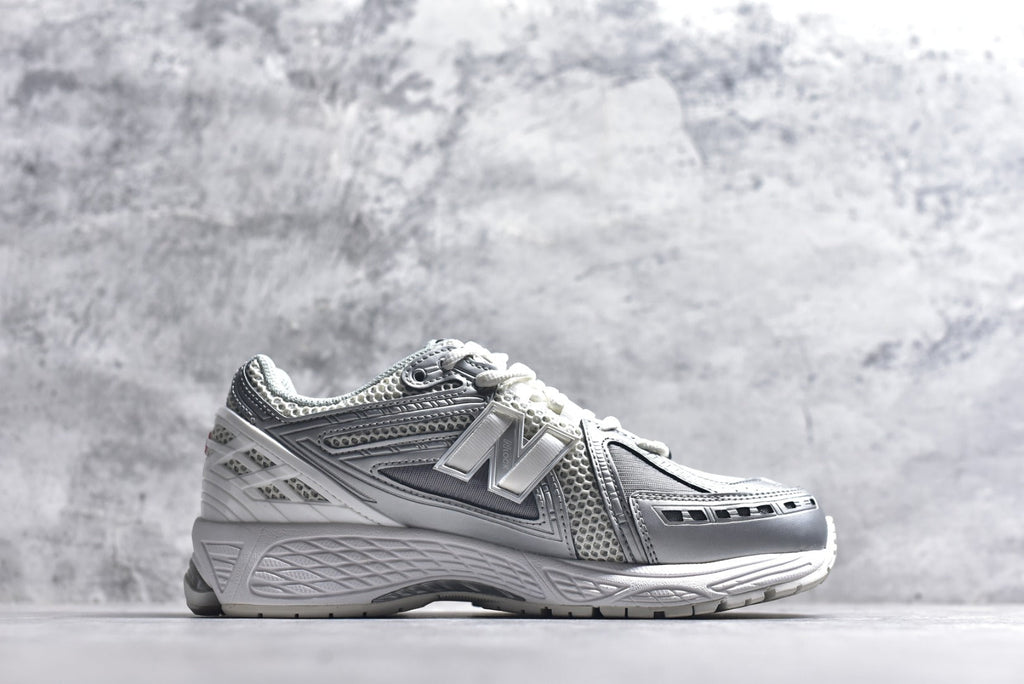 New Balance 1906 Retro Lifestyle Sneaker | U1906RCB