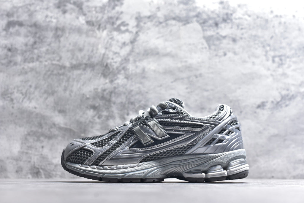New Balance 1906 Retro Lifestyle Sneaker | M1906REH