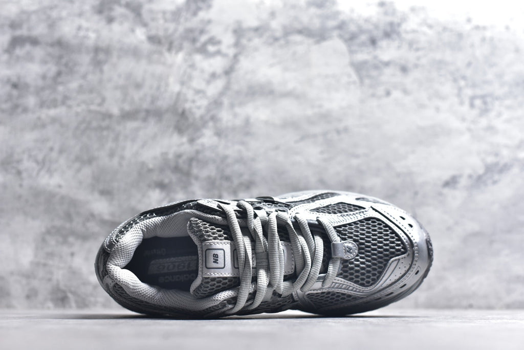 New Balance 1906 Retro Lifestyle Sneaker | M1906REH