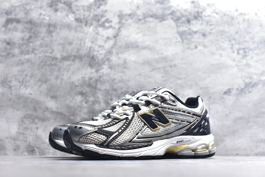 New Balance 1906 Retro Lifestyle Sneaker | M1906RA