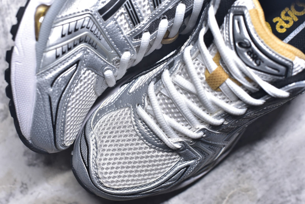 ASICS GEL-KAYANO 14 Retro Running Lifestyle Sneaker | 1201A019-102