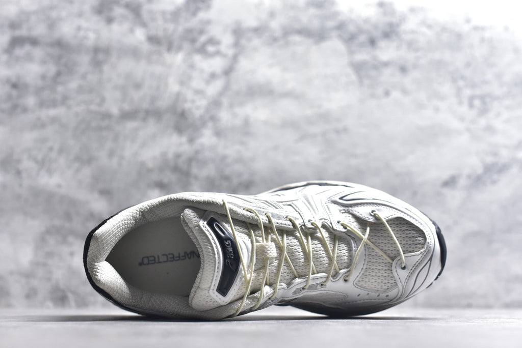ASICS GEL-KAYANO 14 Retro Running Lifestyle Sneaker | 1201A922-100