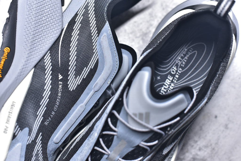 Adidas Holo Peak Low-Top Trail Running Sneaker KI1525