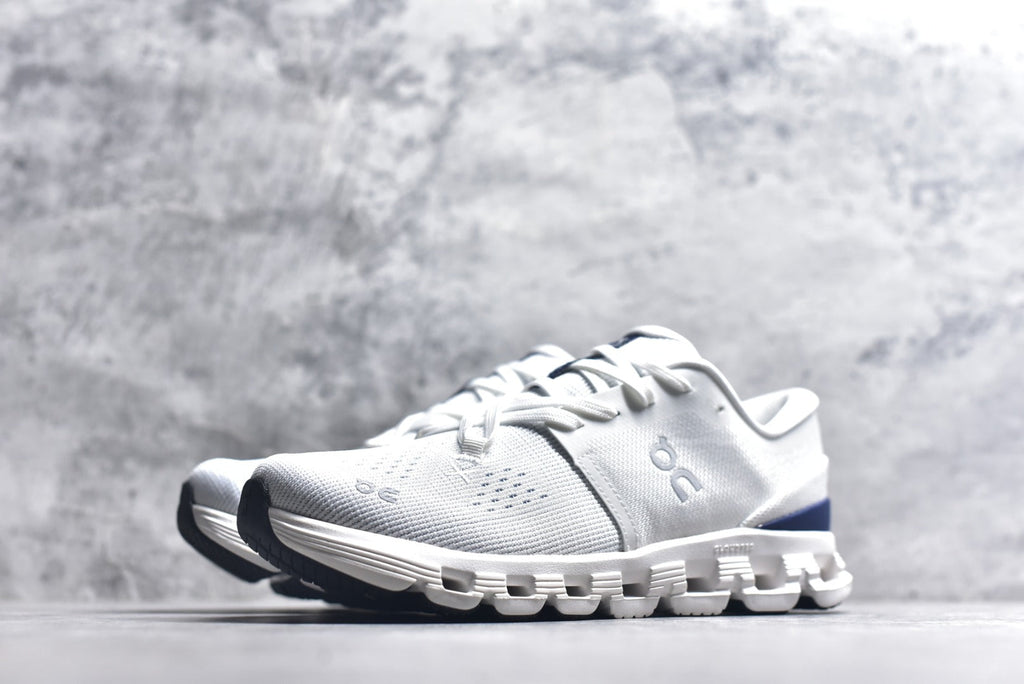 On Cloud X 4 Women's Low-Top Running Sneaker 3WE30073559