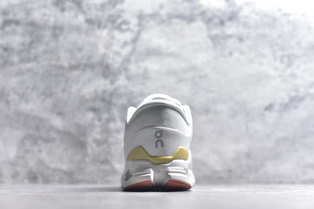 On Cloud X 4 Women's Low-Top Running Sneaker 3WE30071217